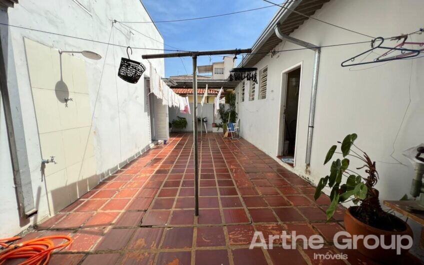 Casa com 3 Quartos e 2 banheiros à Venda, no Jardim Botafogo