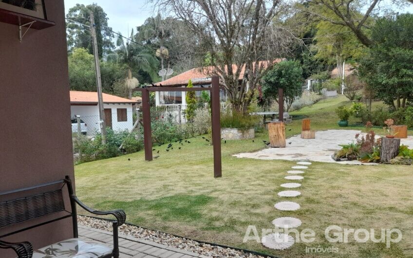 Ótima casa no clube de Campo em Valinhos/SP